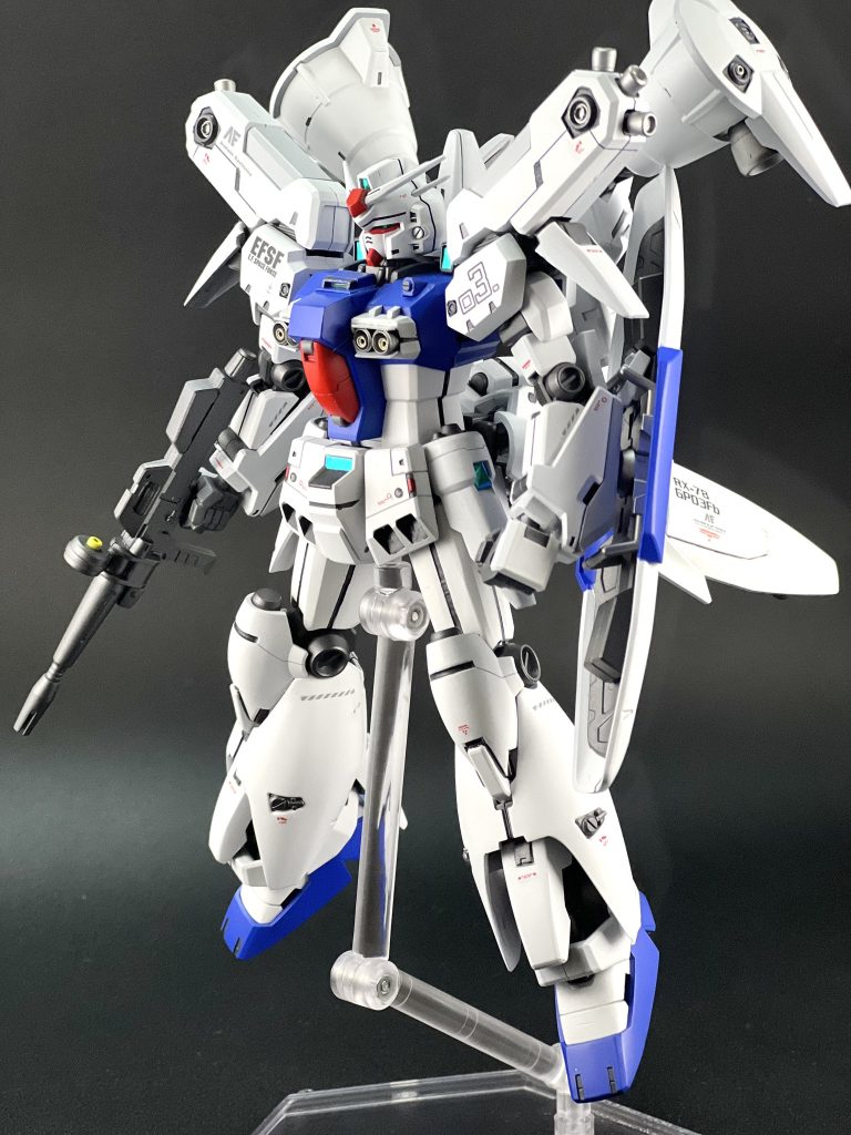 脚部も少し延長してスタイル調整しています。ステイメンもフルバーニアンも25年近く前のキットなので色々と手を加える所が多かったですがなんとか形になってホッとしています。