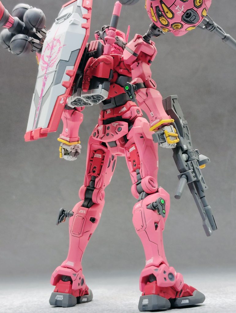 gMS-α 赤いガンダム–6枚目/制作者：@sneakyworks