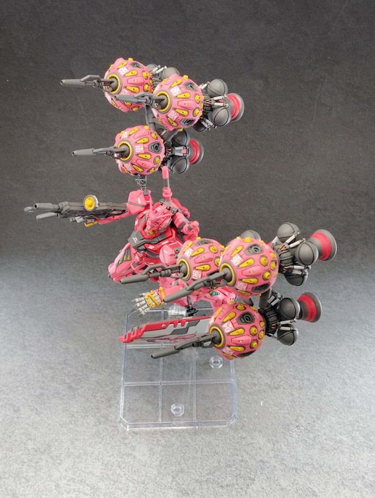 gMS-α 赤いガンダム–9枚目/制作者：@sneakyworks