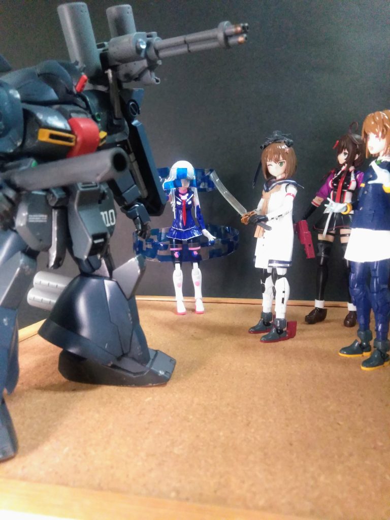 　　　　　『新選組』新選組（しんせんぐみ）は、幕末の京都で、近藤勇、土方歳三、沖田総司らを中心に、尊王攘夷派（倒幕派）の浪士やテロを取り締まった幕府直属の武装組織です。会津藩の預かりとして「誠」の旗の下、京都の治安維持に尽力し、特に1864年の「池田屋事件」での活躍で知られる最強の剣客集団です。&nbsp;&nbsp;新選組の主な特徴と概要&nbsp;1863年(文久3年)に結成され、幕府を支える佐幕派として、反幕府勢力の摘発を行う。局長の｢近藤勇｣｢副長の土方歳三｣｢一番隊組長の沖田総司｣｢二番隊組長の永倉新八｣｢三番隊組長の斎藤一｣などが有名。&nbsp;浅葱色(あさぎいろ)に白のダンダラ模様の羽織を着用し、厳しい「局中法度（きょくちゅうはっと）」で規律を守る。｢池田屋事件｣のほか｢禁門の変｣などで活躍し、その後｢戊辰戦争(鳥羽・伏見の戦いなど)｣に参戦しましたが、最終的に1869年の｢箱館戦争｣で事実上解散。幕末という激動の時代において、武士としての誇り高く、江戸から明治へと移り変わる中を駆け抜けた武装組織なのです。土方歳三・近藤勇・沖田総司&nbsp;『漫画、アニメ、色々な作品に出てくるよね🎵』(演:ｸﾞﾝｼﾝ ﾆｼｽﾞﾐ ﾄﾞﾉ)『｢るろうに剣心｣｢銀魂｣｢ゴールデンカムイ｣で｢UP主｣は｢新選組｣を好きに成ったらしい』(演:ﾕｷｶｾﾞｶｲﾆ)『ジャンプ漫画ばっか💨』(演:ｼｸﾞﾚｶｲｻﾝ)『きゅーそくせんこ～～』(演:ｲｵﾅ)