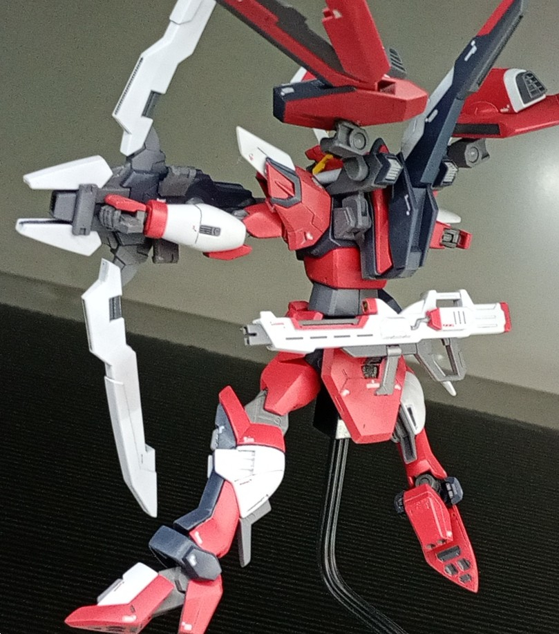 裏面ちょいちょい入れたデジもパーツがアクセントになっています目立たないけれど入れておいて良かった 以上です