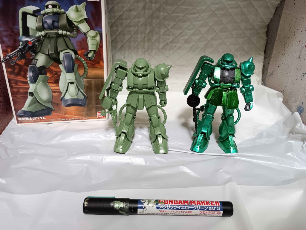 塗装は主にガンダムマーカーのメタリックシリーズのみで塗装。