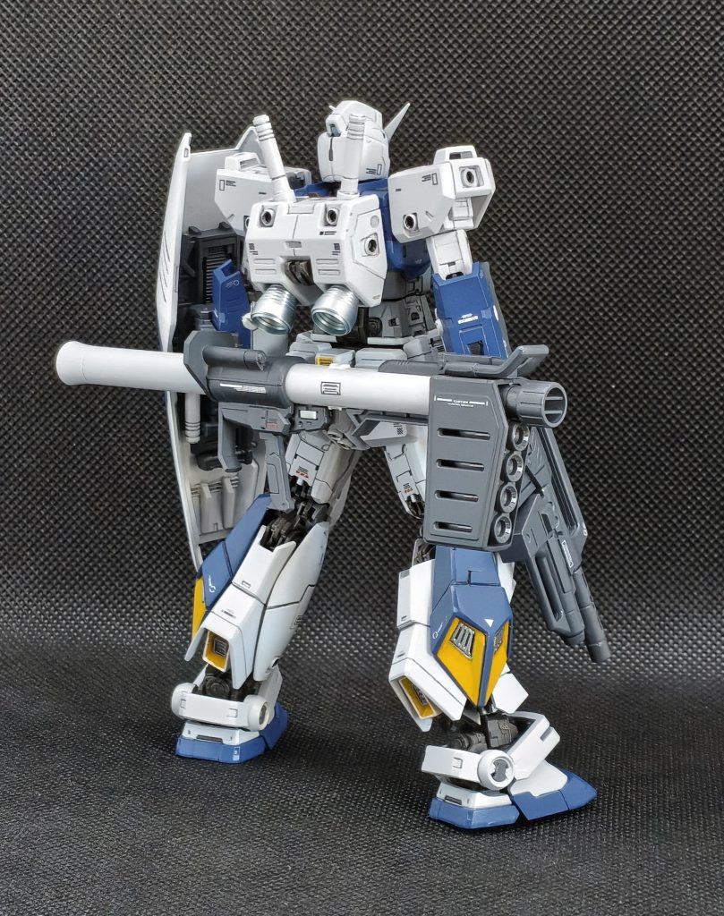 バズーカもMGを参考にいじっていました