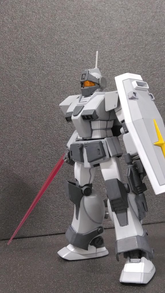 ビームサーベルはガンダムから拝借。