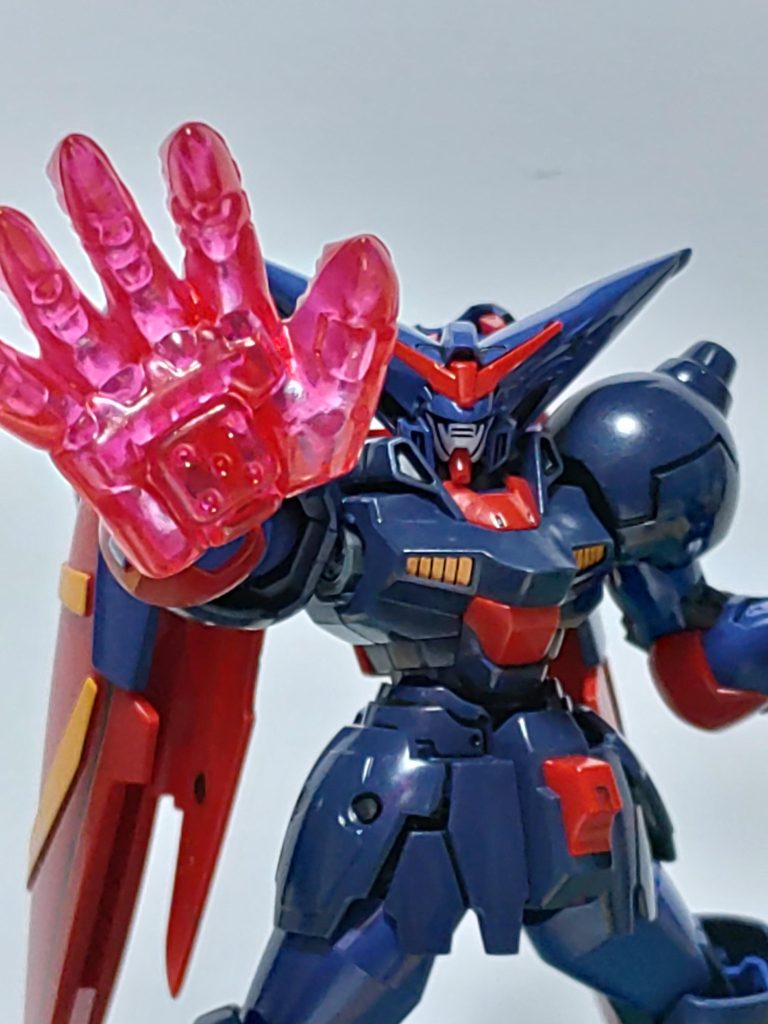 8回目の投稿マスターガンダム–3枚目/制作者：ヨモギ