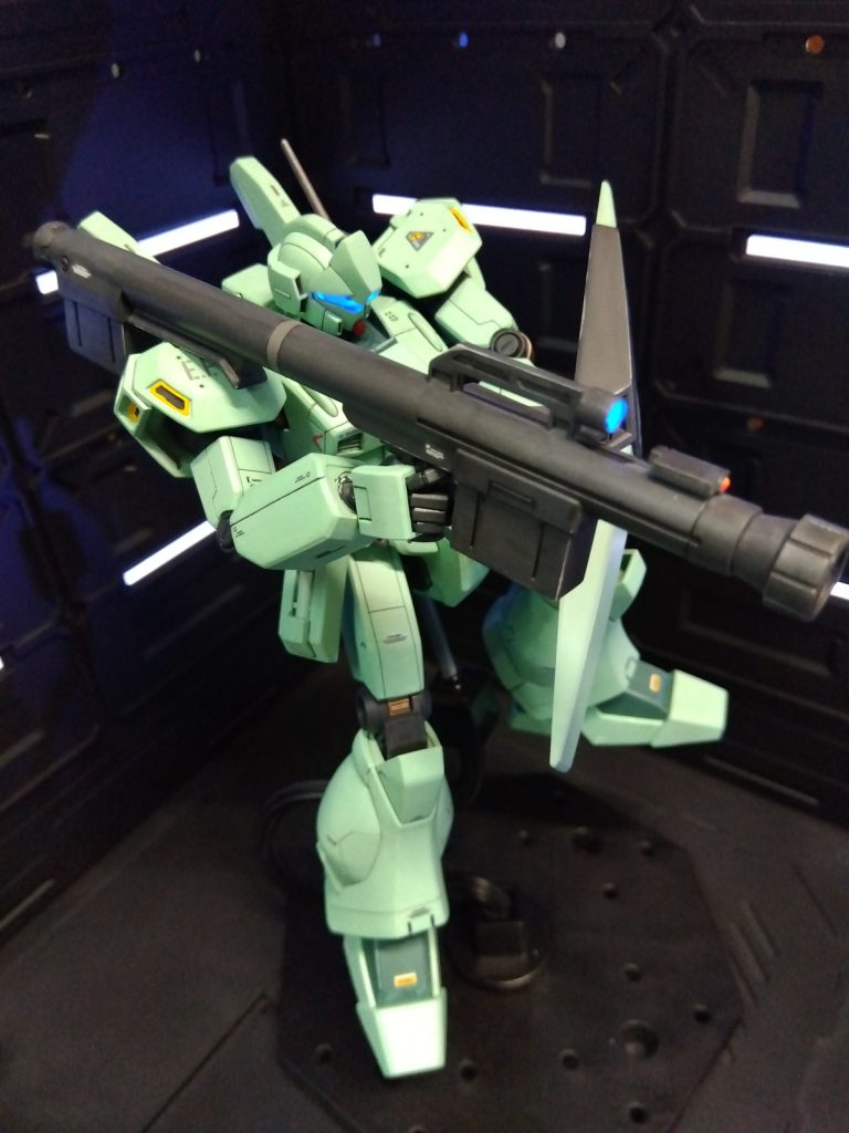 各種武装。ビームサーベル装備は撮り忘れました。