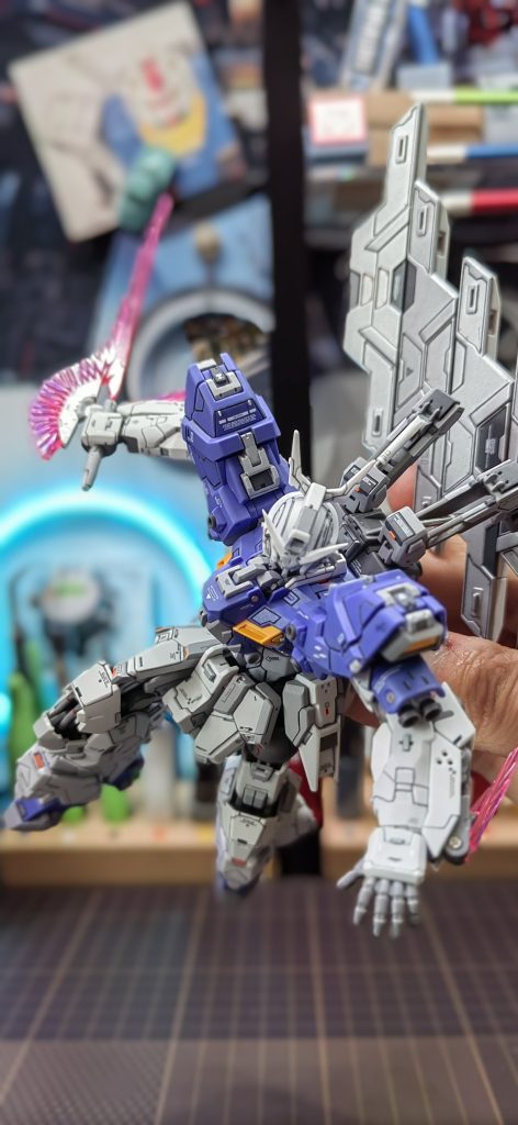 Moon Gundam–5枚目/制作者：Joshua