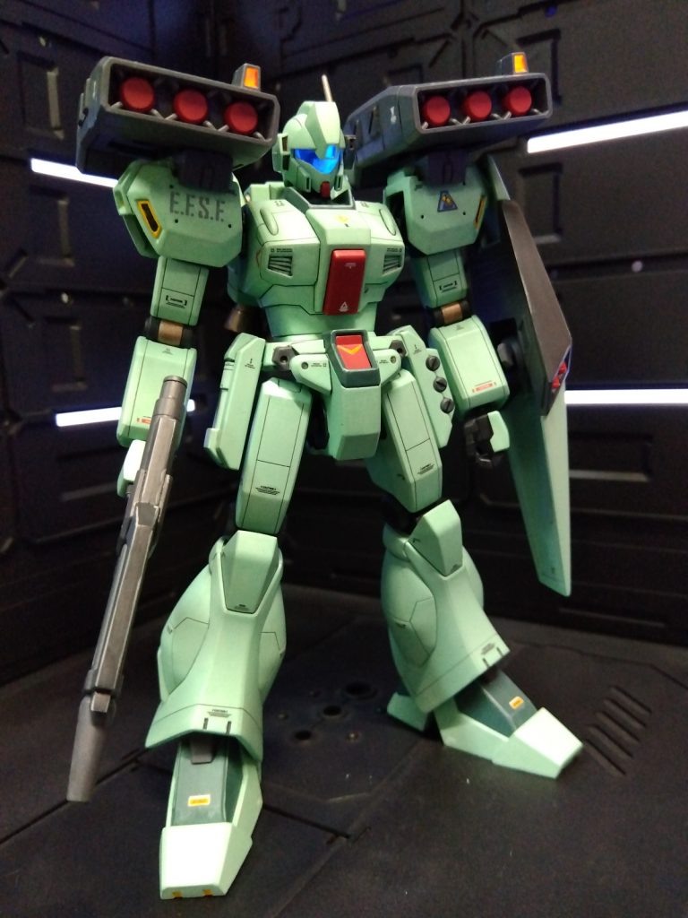 バリエーションその3現地改修でパラオ攻略の最初の飽和攻撃時に居そうだなと。３連ミサイルポッドを装備、撃って直ぐにパージ。