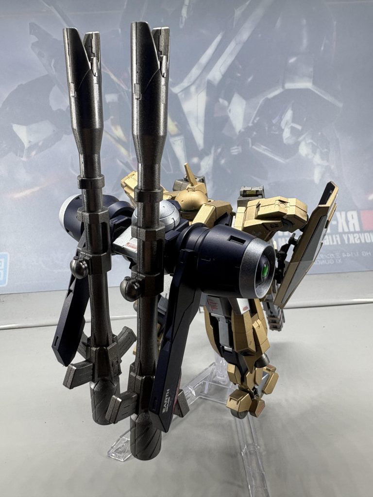 オプションパーツガンプラ　01を加工してバックバックに入れました