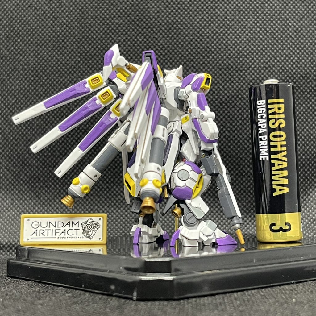 003 Hi-ν GUNDAM–4枚目/制作者：ILAH ILAH