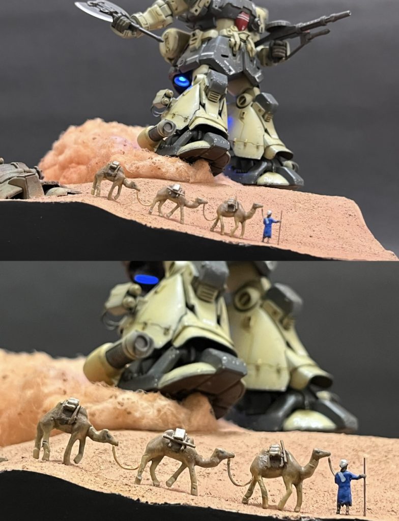 それでもって、トラック=ドムの構図が頭の中に浮かびました。バイクはラクダのキャラバンへ置き換えました。