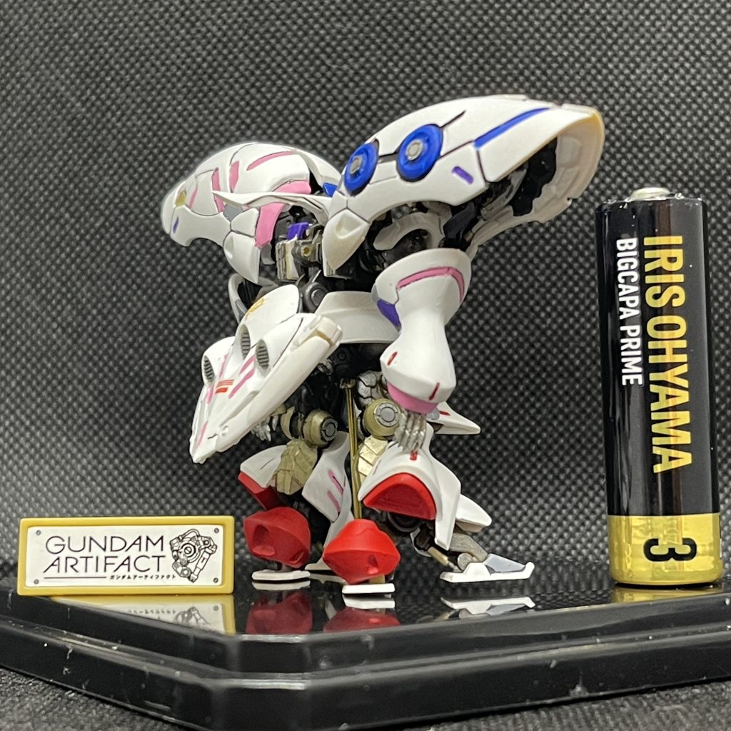 013 QUBELEY–4枚目/制作者：ILAH ILAH