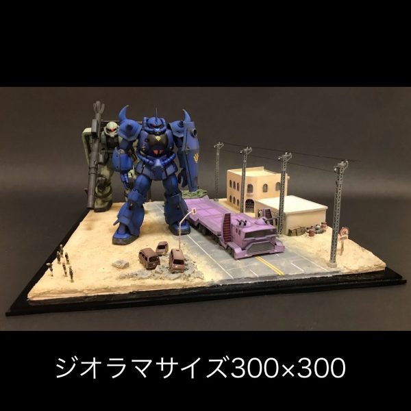 ジオラマ次回作は…GQ軍警ザクにしようか…とも思ったのですがジオラマのイメージが中々浮かばず…また「レクイエム！」です。頭の中にジオラマのイメージが沸き立ちました！ガンダム＋ソラリザクでリサイクルセンターでの死闘を再現してみようかと…。発売初日に朝から並んで苦労して購入したキットにようやく手を出します😭ジオラマサイズは300×300ないし500×300（アクリルケースのサイズ）でないと2機をバランスよく配置するのが難しいです。かなり大掛かりなモノになりそうです。鉄道模型のコンテナや自動車をある程度の数用意しなければなくコストが掛かりそうです😅（コンテナが高い😭）傘増しとか一部自作とか工夫が必要です。コンテナや廃車の山の間から最近覚えたてのスモークを立ちこめさせてその中にガンダムをカッコよく立たせたいですね😆もの凄い長丁場になりますね…キットは誰かに作ってもらつて自分はジオラマだけ楽しみたい気分です😅また随時ストーリーを投稿させて頂きます🙇🏼‍♂️（2枚目）