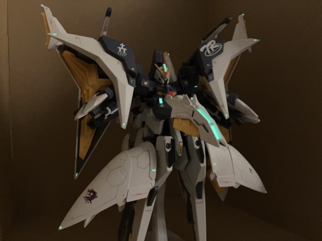 蓄光テープを貼ってみました。