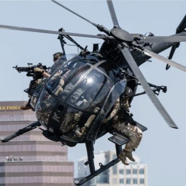 模コンのファイナル進出祝いに息子にAmazonで買って貰ったワッパ機動偵察セットです。前々から欲しくて堪らなかったキットです😆ワッパの両サイドに簡易的なイスを設置してジオン版デルタフォースによるへリボーンシーンをジオラマ化したいですね😆今作っているレクイエムのジオラマを中止して今すぐにでも取り掛かりたいくらいです😆（5枚目）