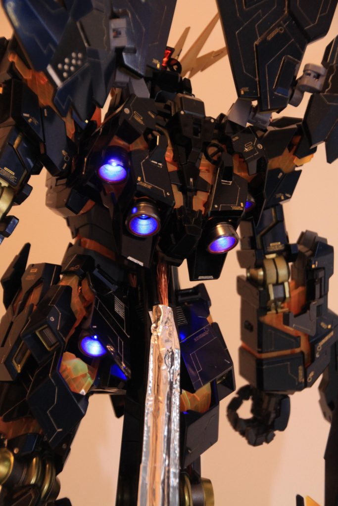 配線が収まりきらずアルミテープが残念😭