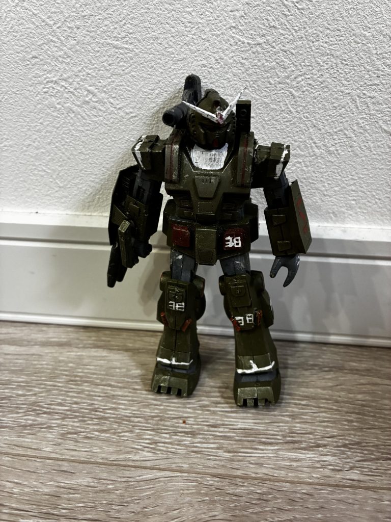 渋いガンプラに仕上がり、息子も満足しています。