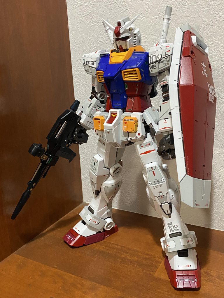 5年前に完成した当時の画像。艶を消してないので、いい発色はしてますが、統一感がないので、今回頑張ってリペイントしました。