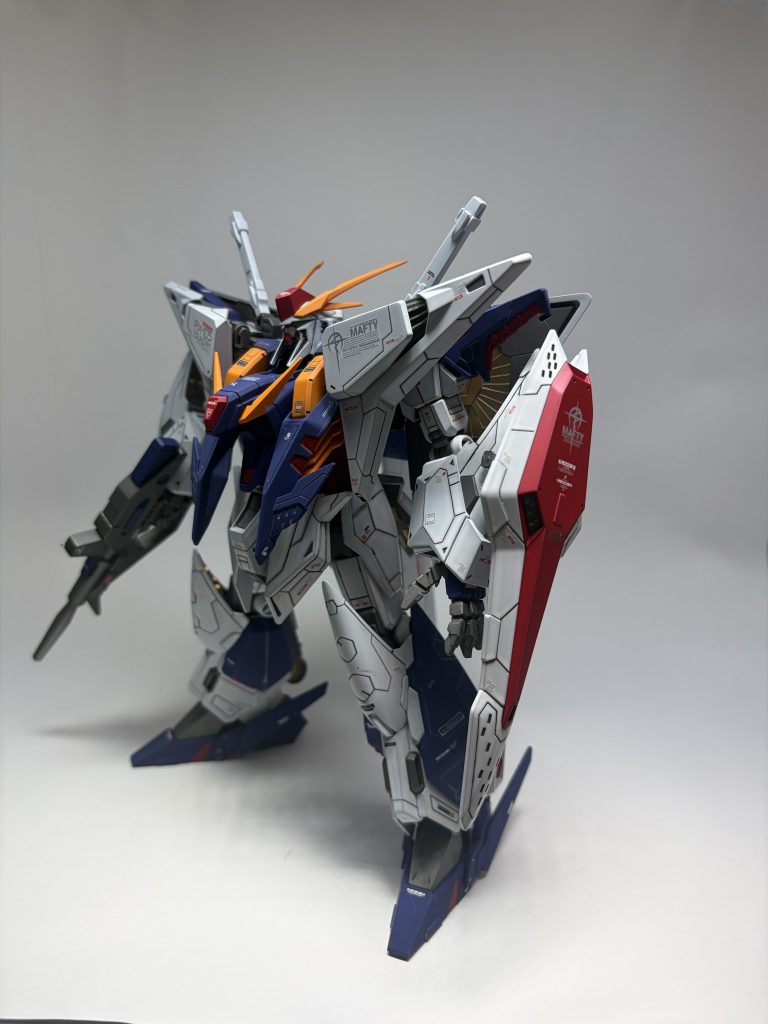 クスィーガンダム全塗装–4枚目/制作者：Takarin