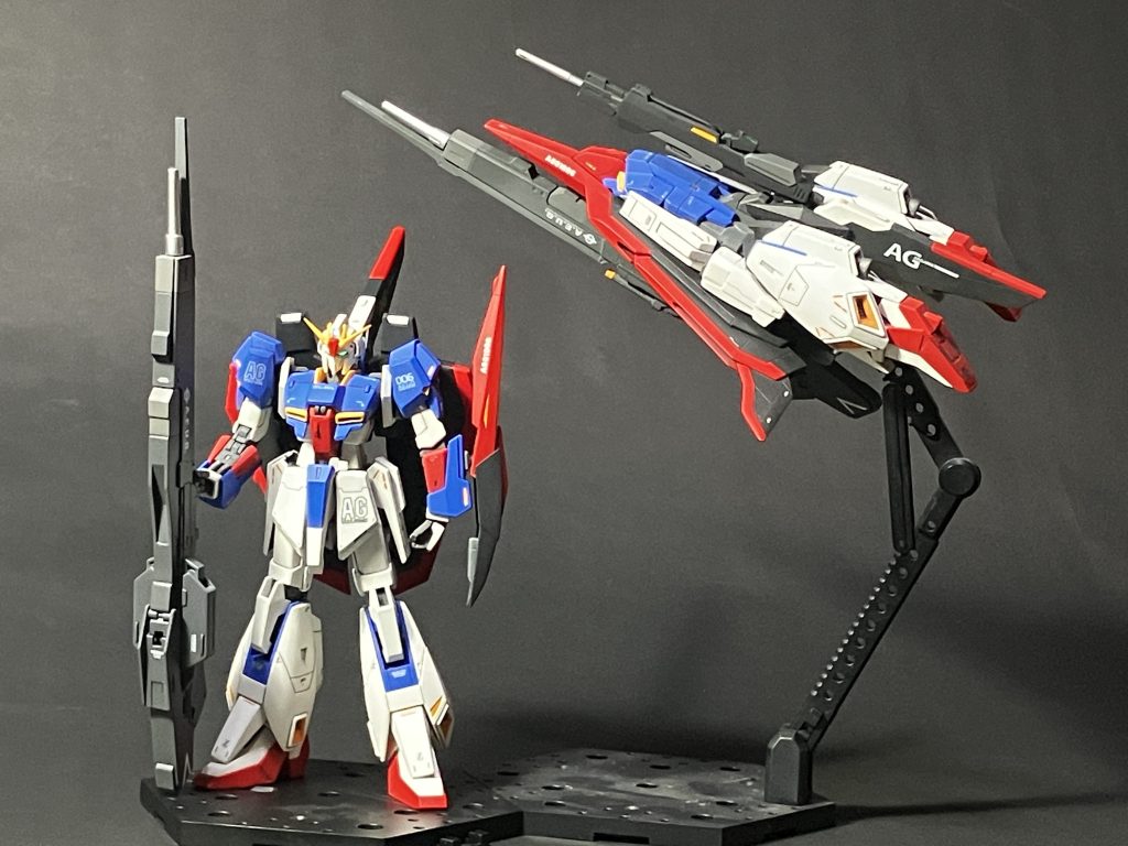 これで展示する時も両形態で展示出来ます。