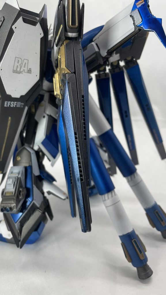 プロペラントタンクで支えてます笑