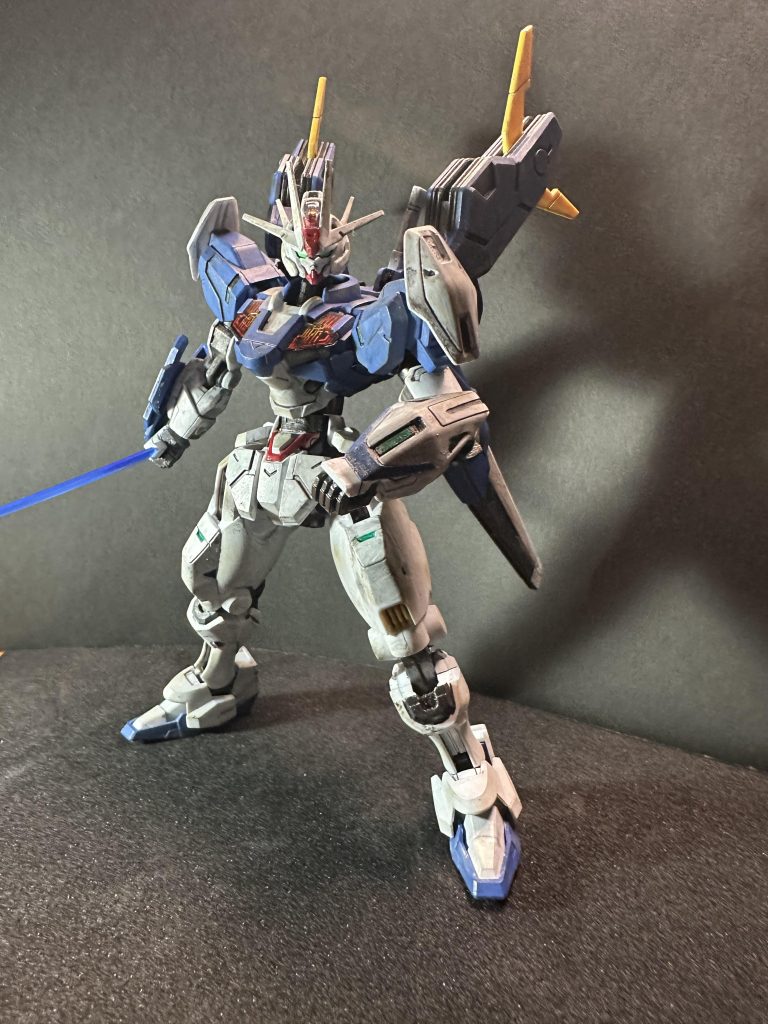 今回はほぼ全塗装ですが、ある程度組んだまま筆塗りというズボラ塗装仕上げです