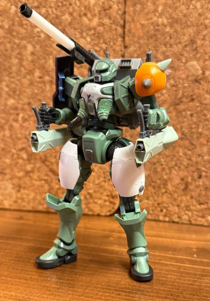 製作途中なるべくオリジナルのザクキャノンの記号を拾うことを心がけました。