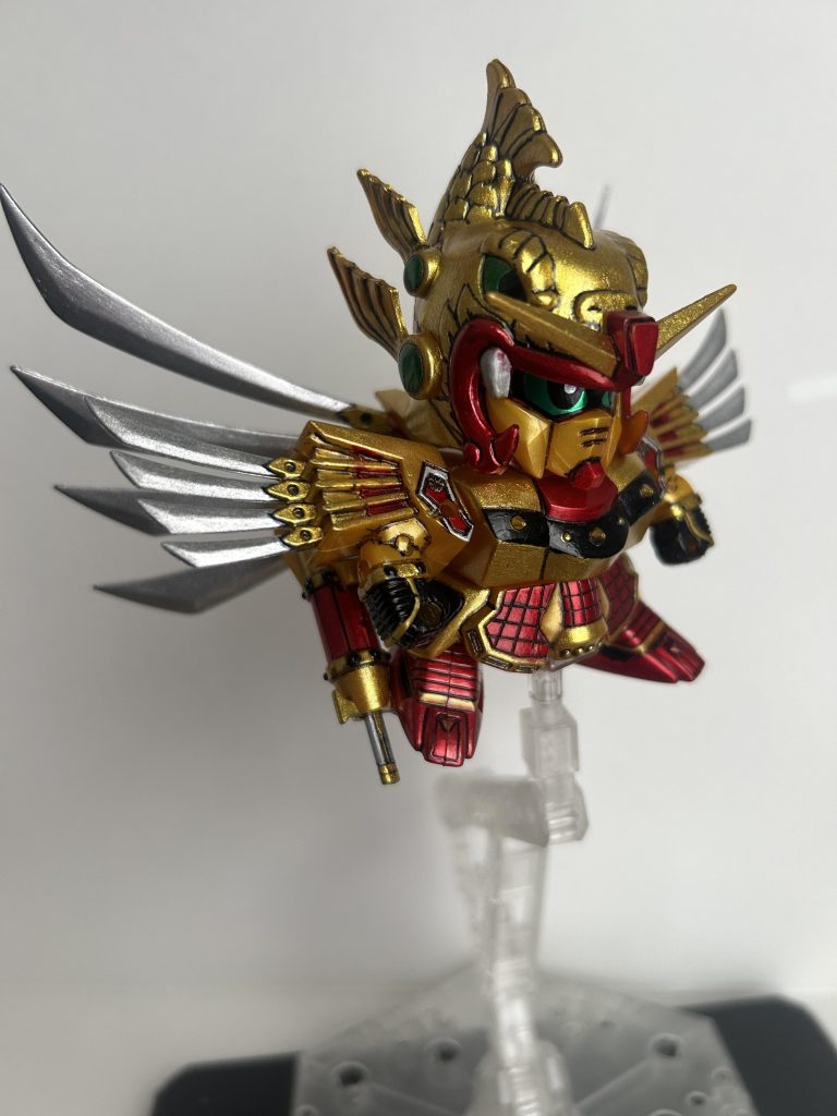 必殺技:鯱(シャチホコ)サラマンダー刀全開放して回転しながら切り裂く