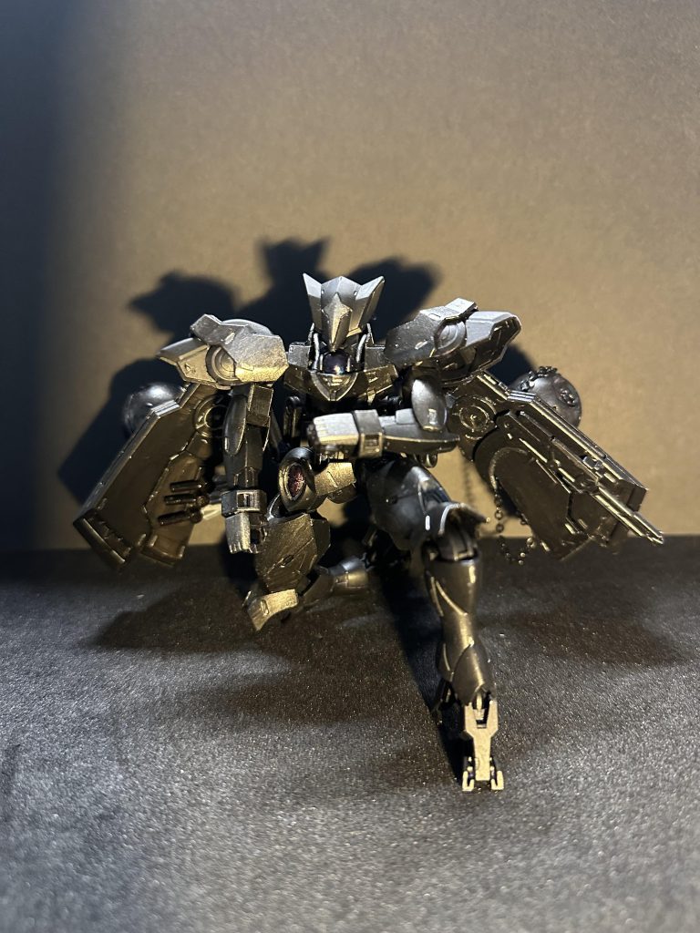 バックパックをちょいと可動出来るようにして、男の子みんな大好き鎖鎌を作成！！