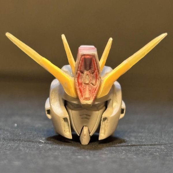 HGUC ZZガンダムをversion Ka顔に寄せて行こうの第4週(〜3/22)です。出張で2日空けたのでゆっくりペースです。①ヘルメットの上部に肉盛りました。②アンテナ延長中。いいかなぁ〜と思ってたら写真撮るとうねうねしてますね😇長すぎたか笑③ハイメガキャノンは筋彫りが太かったので段差にしようといじってたら傷だらけです。④ヘルメットと顔の傷取りはほぼ気にならなくなりました。他はもう少し傷取りに励みます。そうそうGrok。無料生成出来なくなった??ちょっと楽しみ減りました。なんかいい画像生成アプリないかなー。ではまた来週頑張ります。いいねありがとうございます。とても励みになってます😊(2枚目)