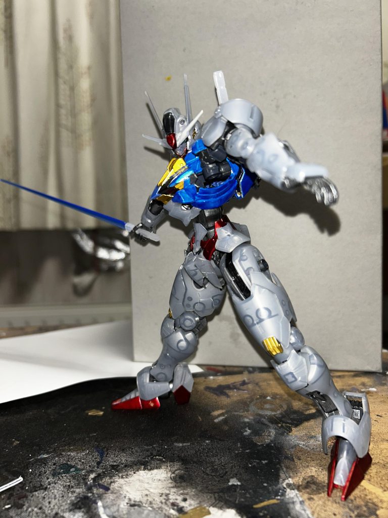 クリアカラーの内側にシルバーを入れ、他は全部キャンディ塗装のように仕上げました。