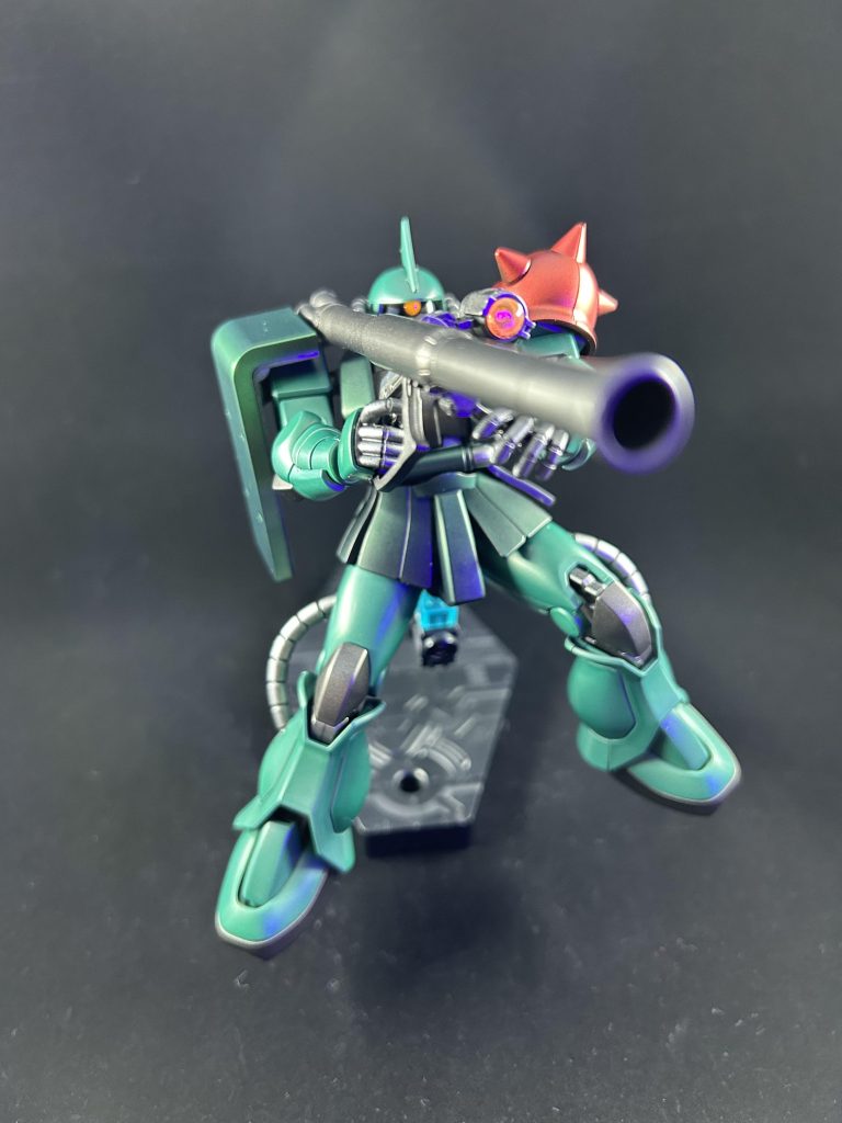 ザクの日に便乗して–5枚目/制作者：ふじー