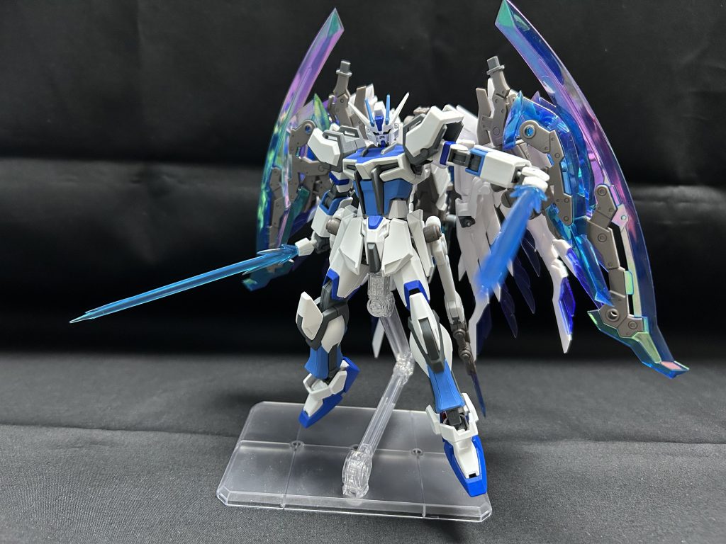 ソードサイズの持ち手はビームサーベルとしても運用可能ビームサイズと違い軽量なので素早く敵を切り裂く事ができる