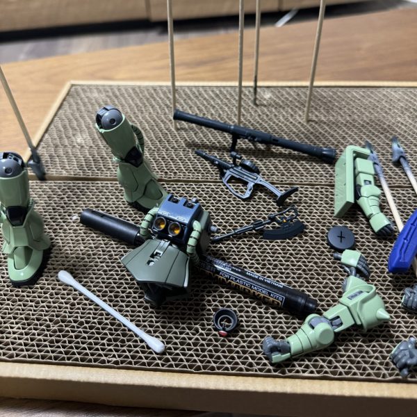 HGザクⅡ 制作中