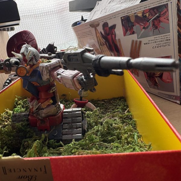 RX-78の残骸から作られた唯一の派生機