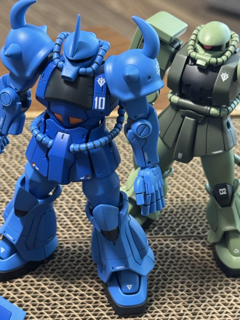 ザクはもう一体作らないと…