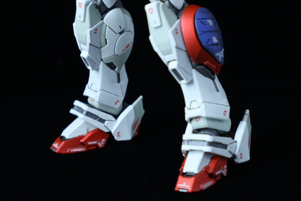 アンクルガードのデザインもいいですねぇ・・・