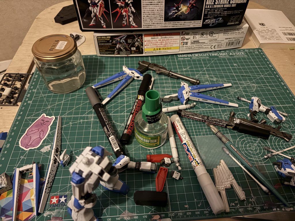 Hi-νガンダム初心者全塗装–2枚目/制作者：レッドブルーディスティニー