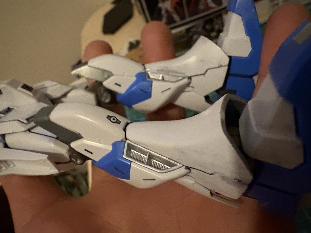 Hi-νガンダム初心者全塗装–3枚目/制作者：レッドブルーディスティニー