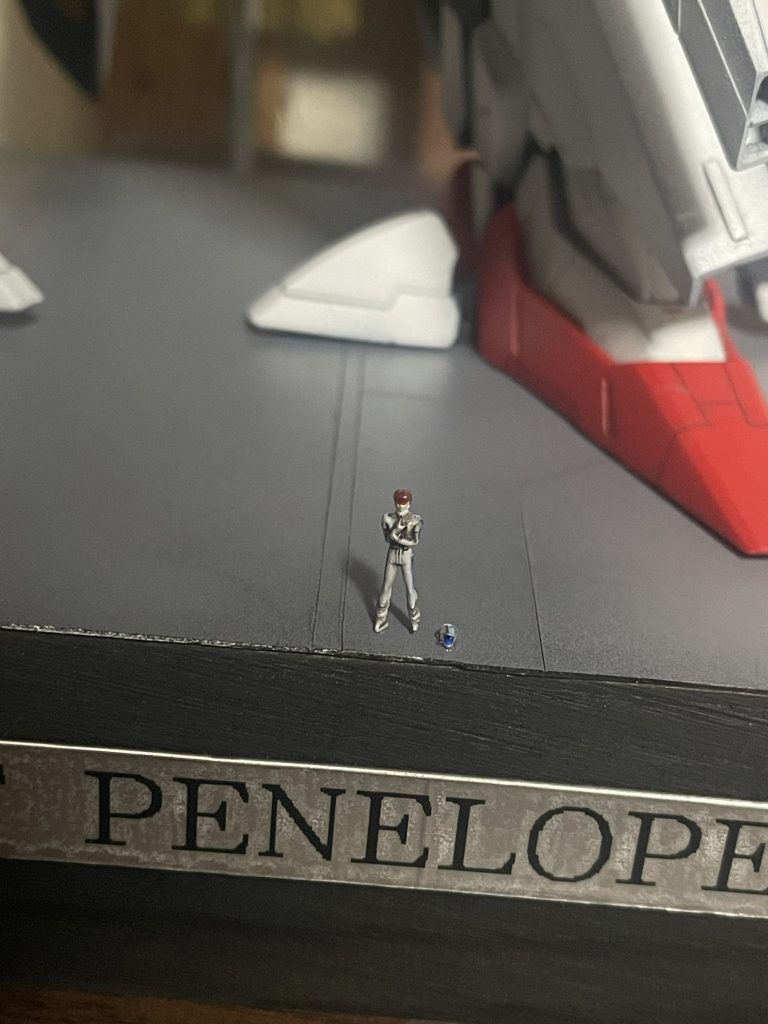 二枚目の写真…足元のとこにゴミが落ちてるように見えますが、レーンエイムです…気が付きましたか？RGゼータについていたカミーユを使用してます。両者共にイキッたクソガキ具合が似てると思います！