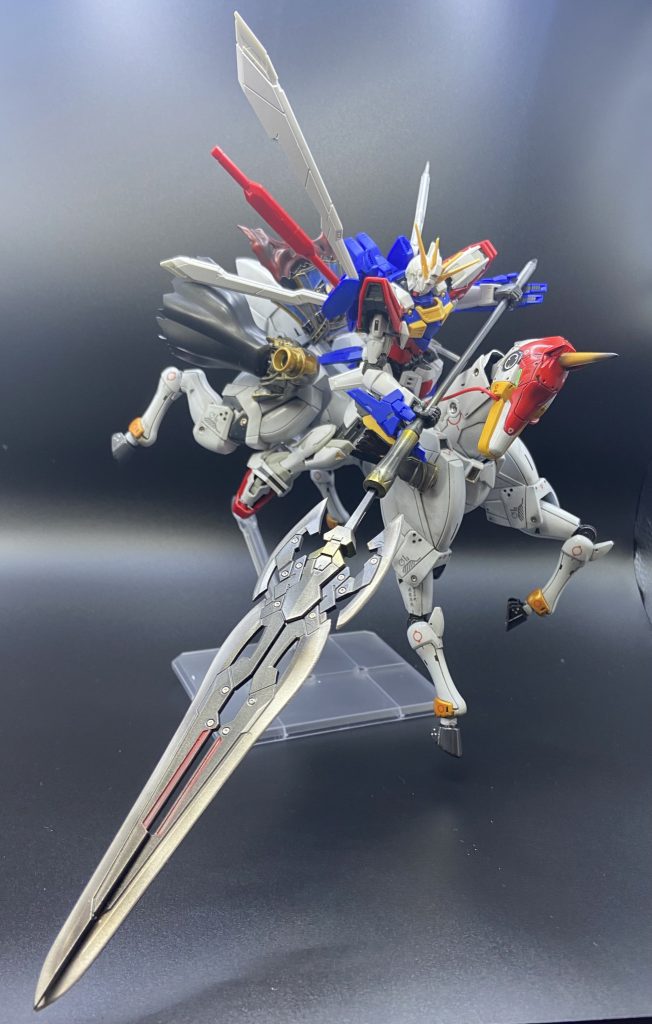 もう一人の主人。風雲再起さんの弟弟子です。ただの素組みです。なにげにコノ組み合わせが一番似合う気がします。&nbsp;