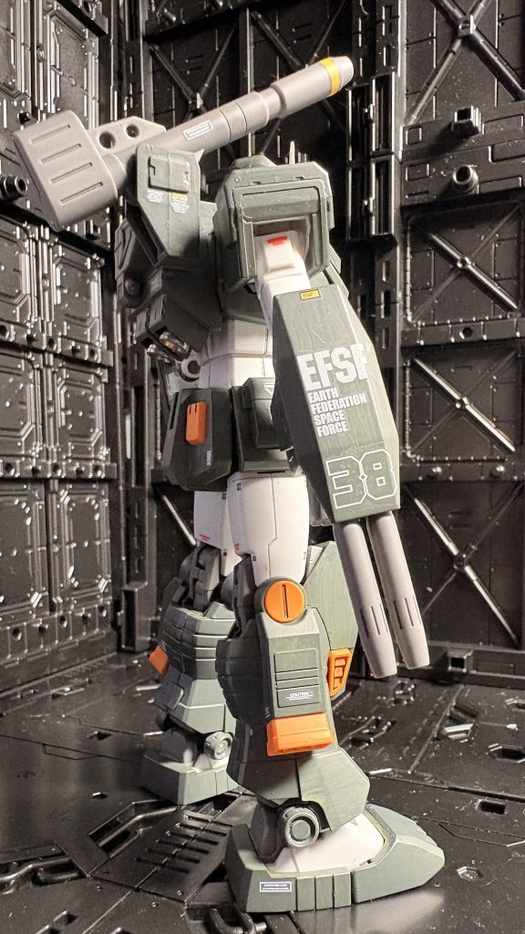 2連装ビームライフルを装備しているからこそのフルアーマーガンダム。