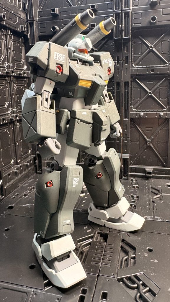 正直言いますと、今回誤って水性ホビーカラー用ではないトップコートを吹き掛けてしまい、なんだかざらついた雰囲気になってしまいました。実物はもう少しマシなのですが。まぁこれはこれで味だな！としておきます😅