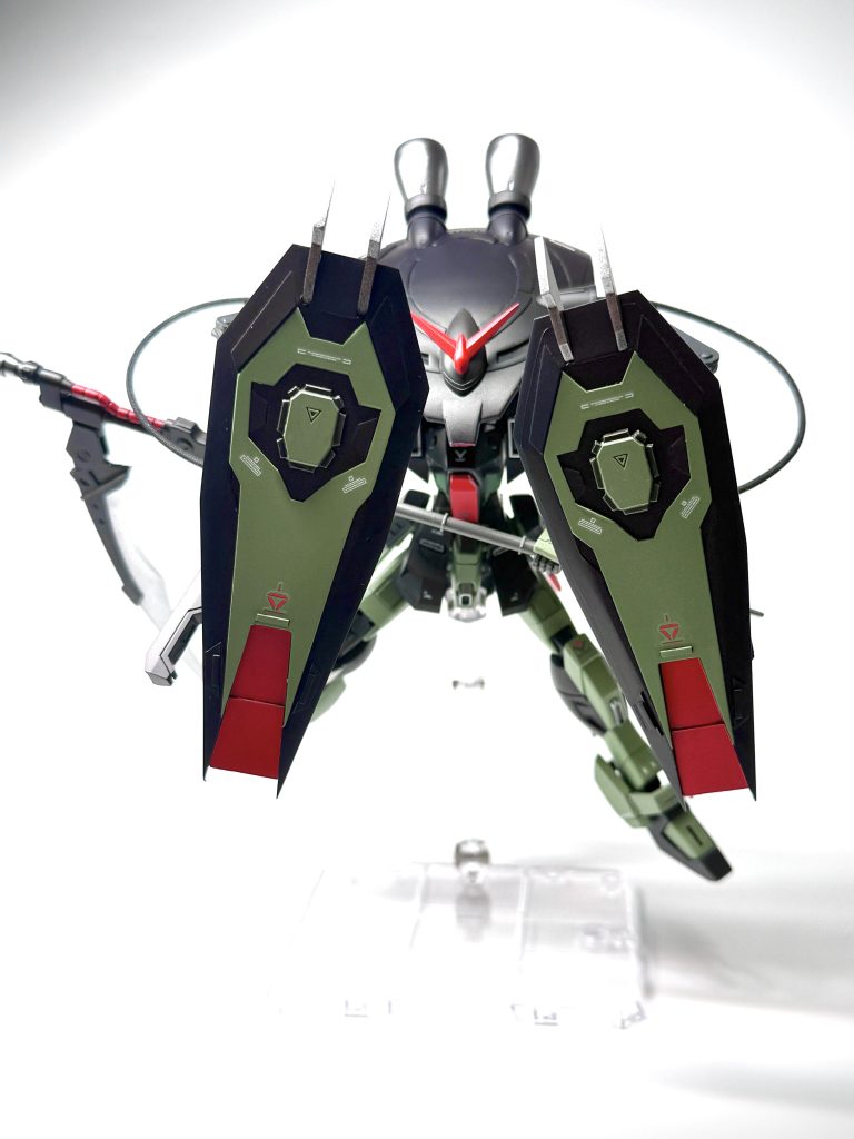 エネルギー偏向装甲「ゲシュマイディッヒ・パンツァー」