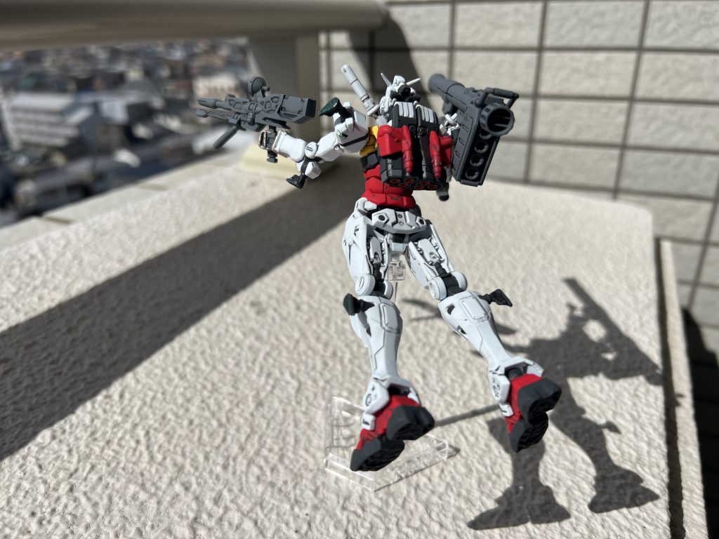 ジークアクス系は浮遊ポーズがとても良いですね。ガンダムの顔の可動も素晴らしいです。