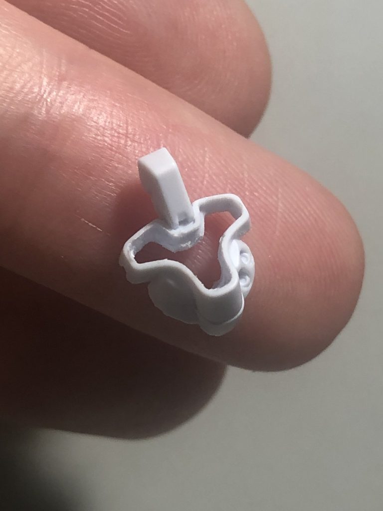 パーツが小さくて加工が大変でしたw