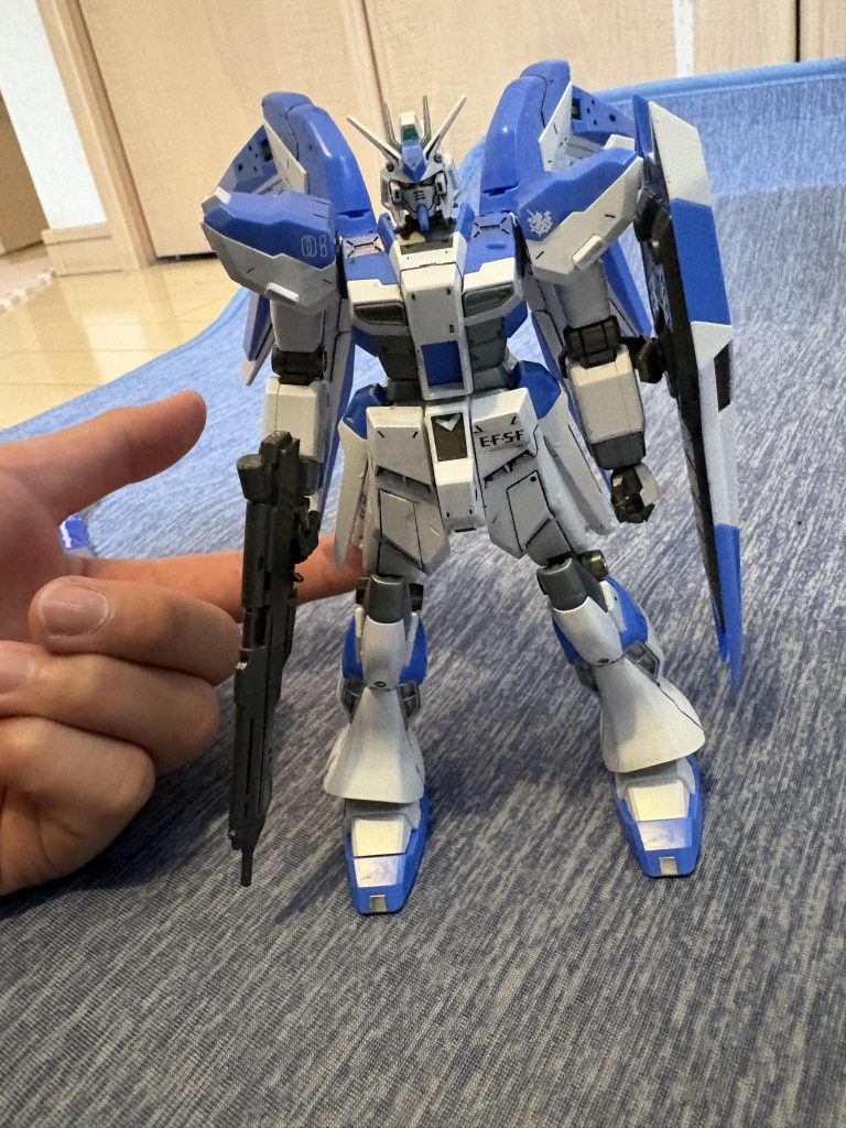 Hi-νガンダム初心者全塗装–3枚目/制作者：レッドブルーディスティニー