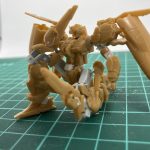 下半身の関節周りをリニューアルしました。膝は最近のアーティファクト風な可動にして[…]