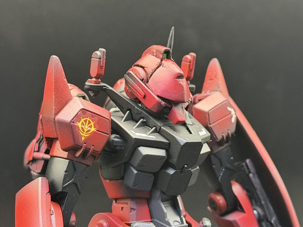 顔面は元キットにプラ板で造形です。