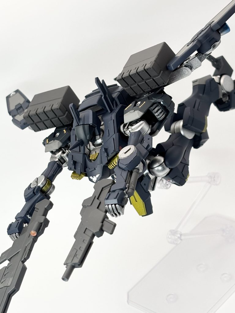 某ホワイトなグリントの巡航形態っぽい感じで変形(仮)もできます